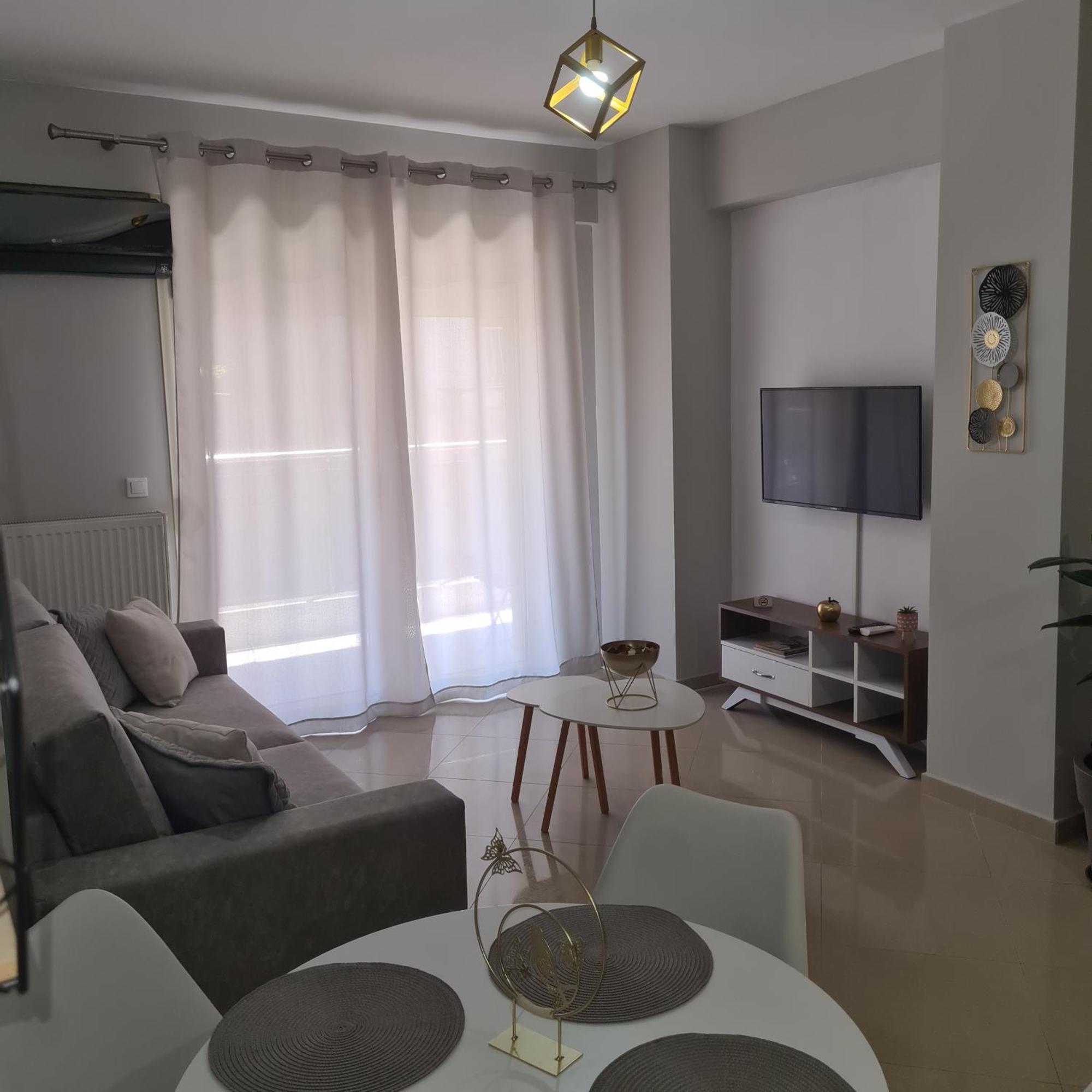 Cozy Gold Appartment#Free Parking# Szaloniki Kültér fotó